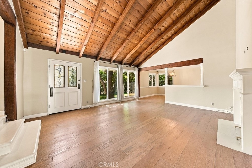 13047 Magnolia Boulevard - Photo 6