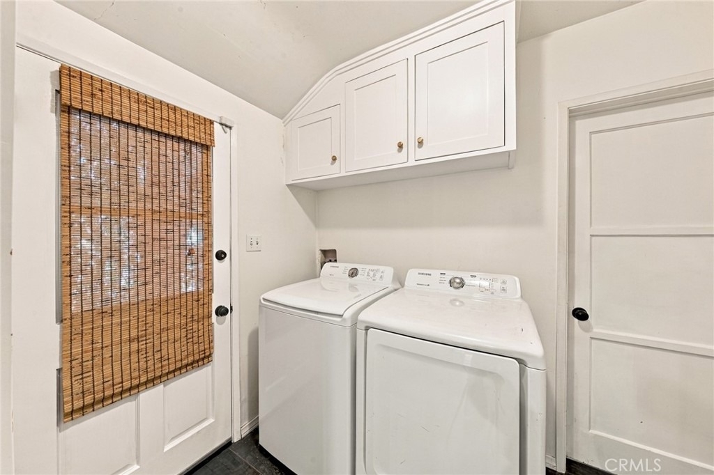 13047 Magnolia Boulevard - Photo 32