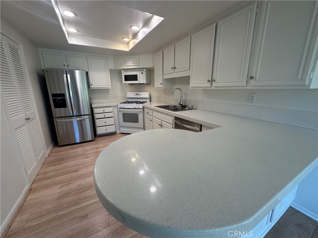 2602 Calle Elegante - Photo 14