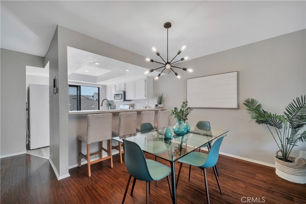 2721 Gramercy Avenue - Photo 4