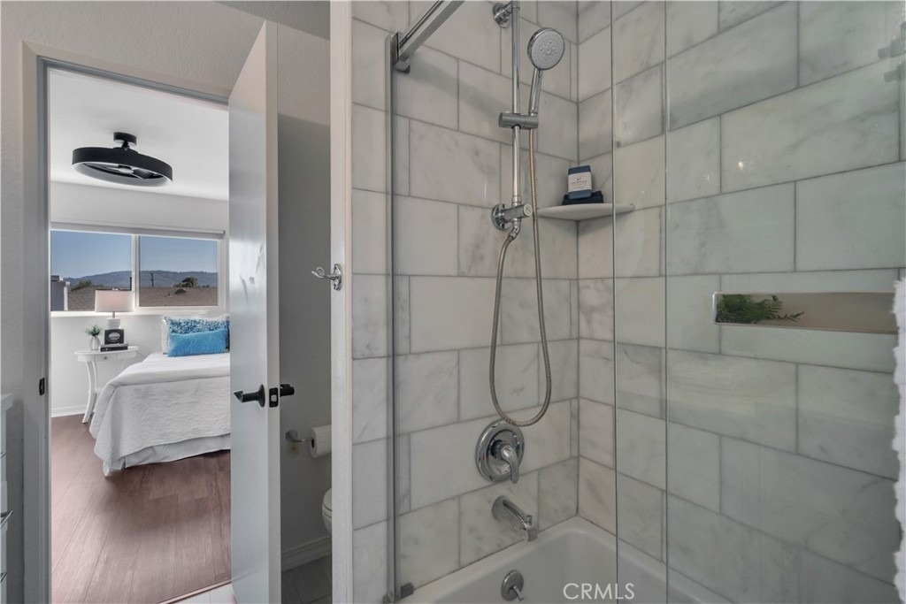 2721 Gramercy Avenue - Photo 16
