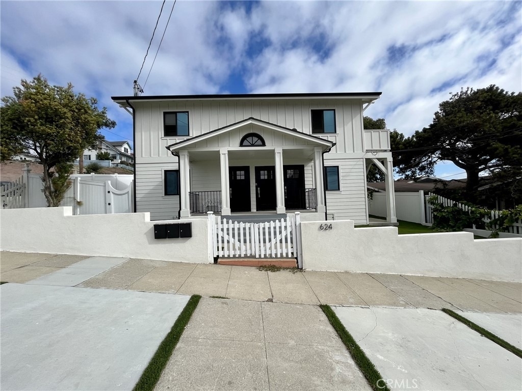 624 W 38th Street - Photo 21