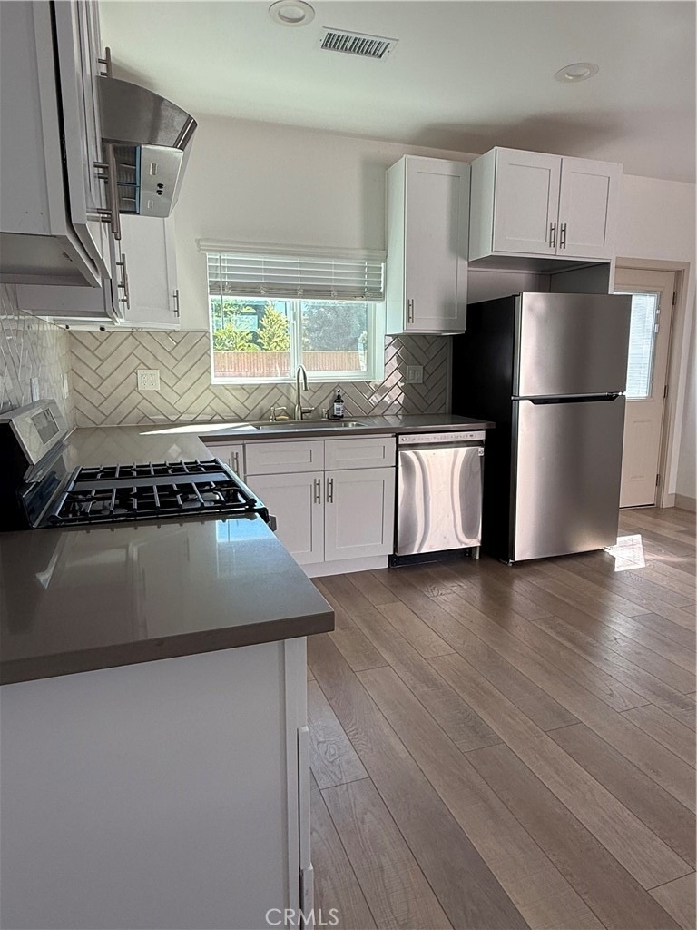 2348 Angelcrest Drive - Photo 18