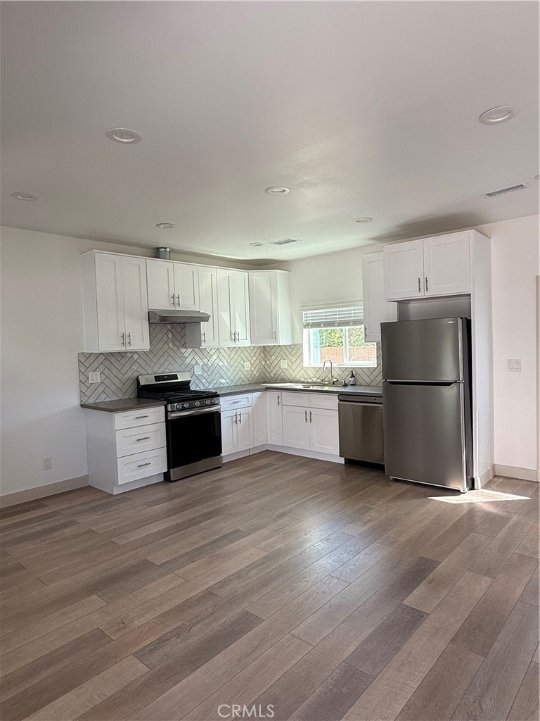 2348 Angelcrest Drive - Photo 3