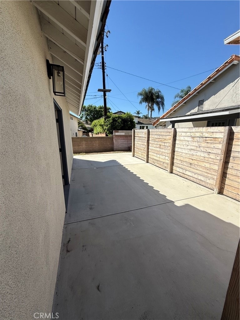 2348 Angelcrest Drive - Photo 21