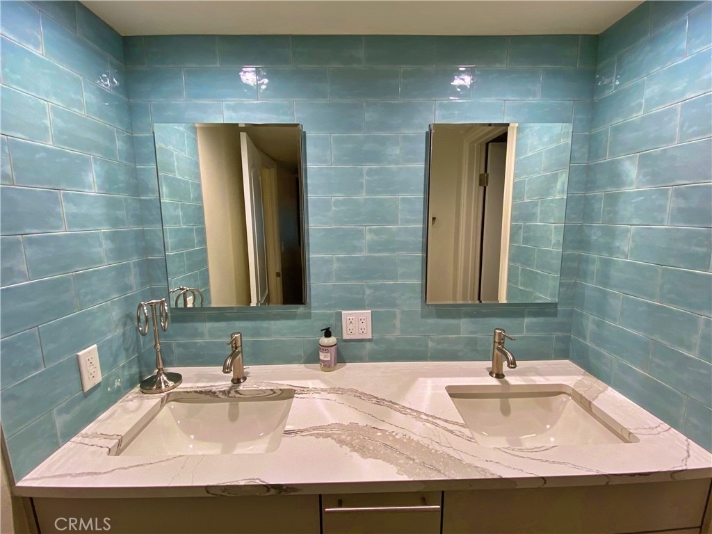 230 S Catalina Avenue - Photo 11