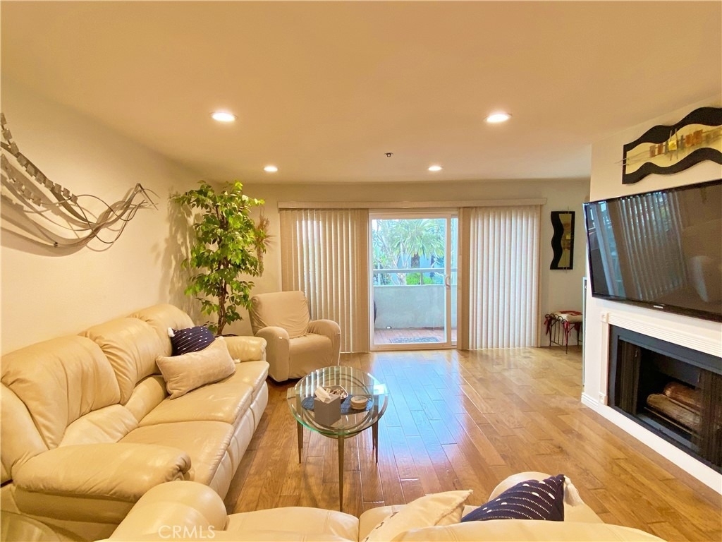 230 S Catalina Avenue - Photo 6
