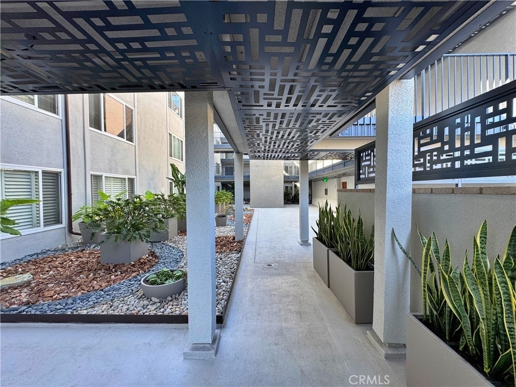 230 S Catalina Avenue - Photo 20