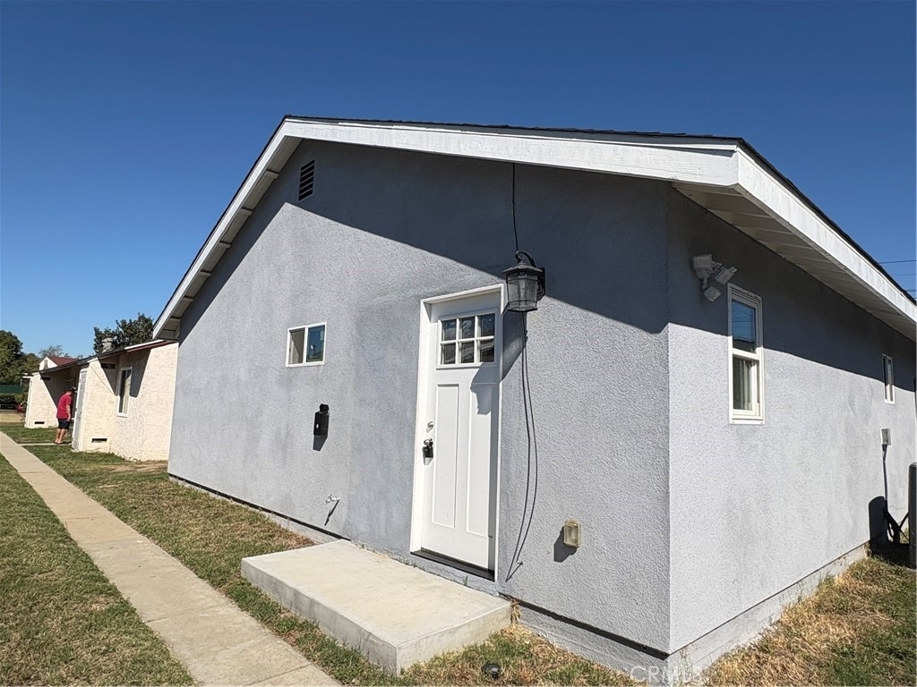 324 E 236th - Photo 2
