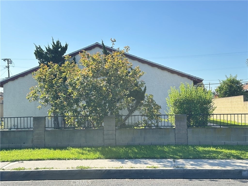 324 E 236th - Photo 0