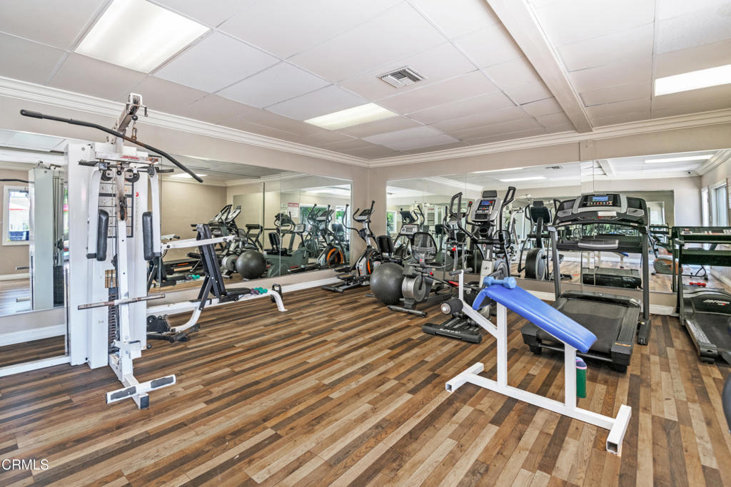 20224 Cohasset Street - Photo 26
