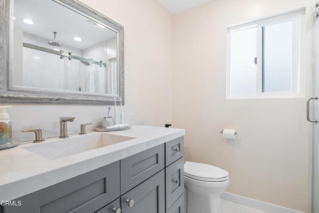 20224 Cohasset Street - Photo 17