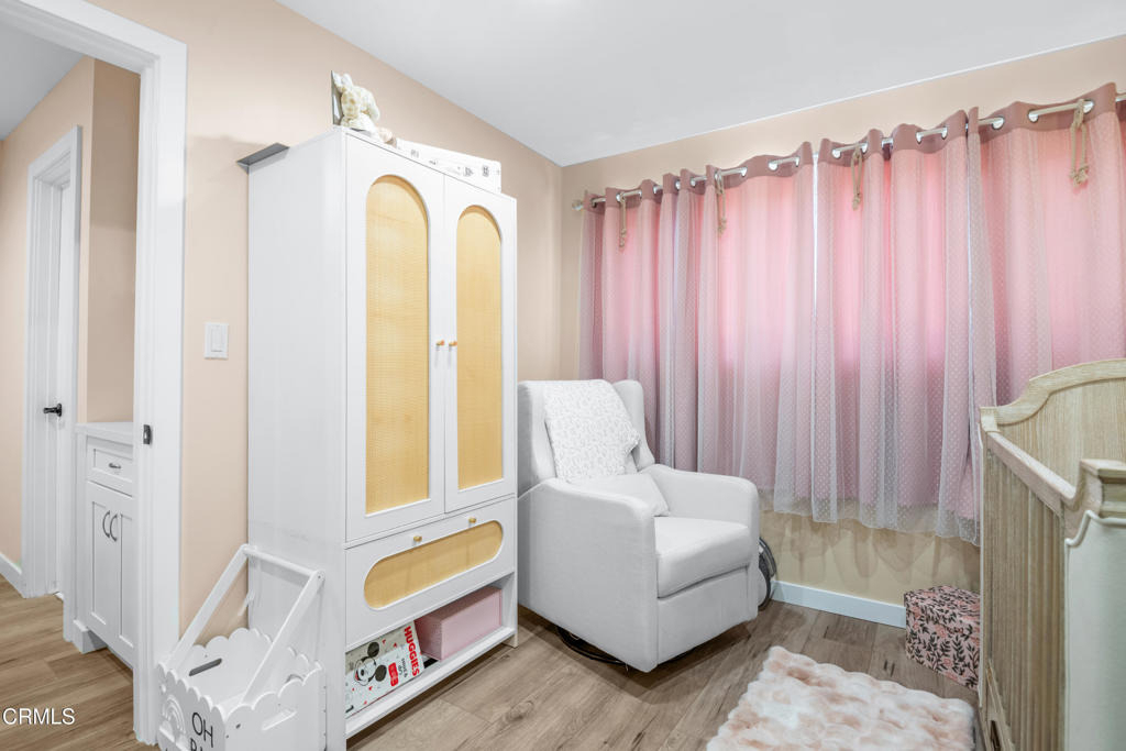 20224 Cohasset Street - Photo 15