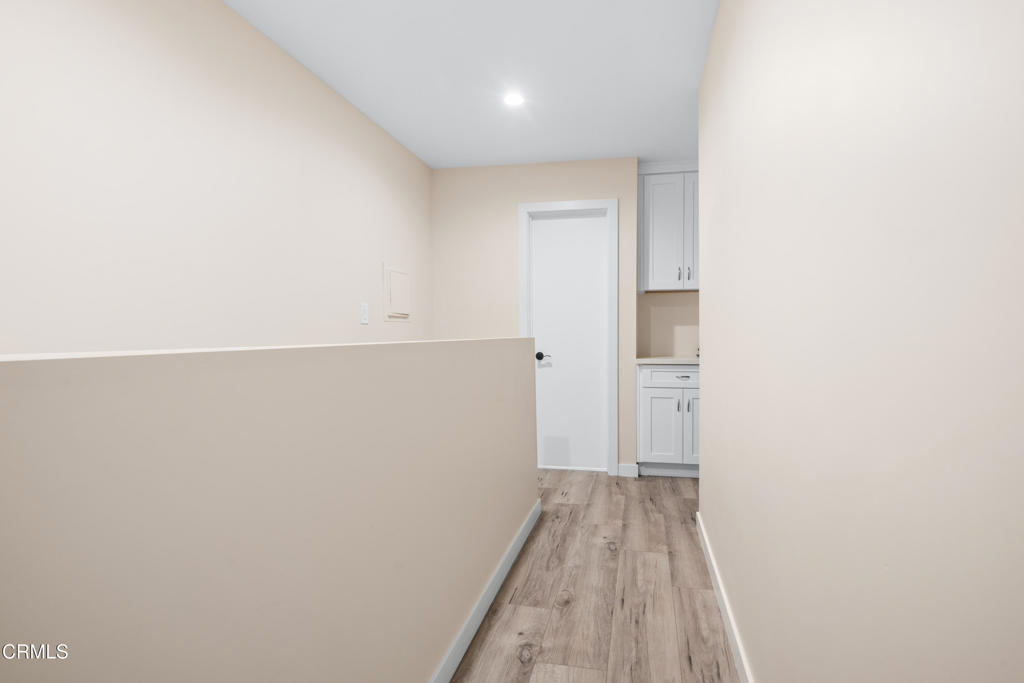 20224 Cohasset Street - Photo 16