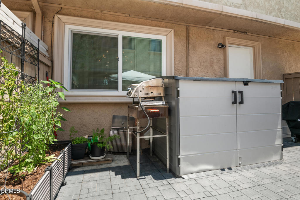 20224 Cohasset Street - Photo 9