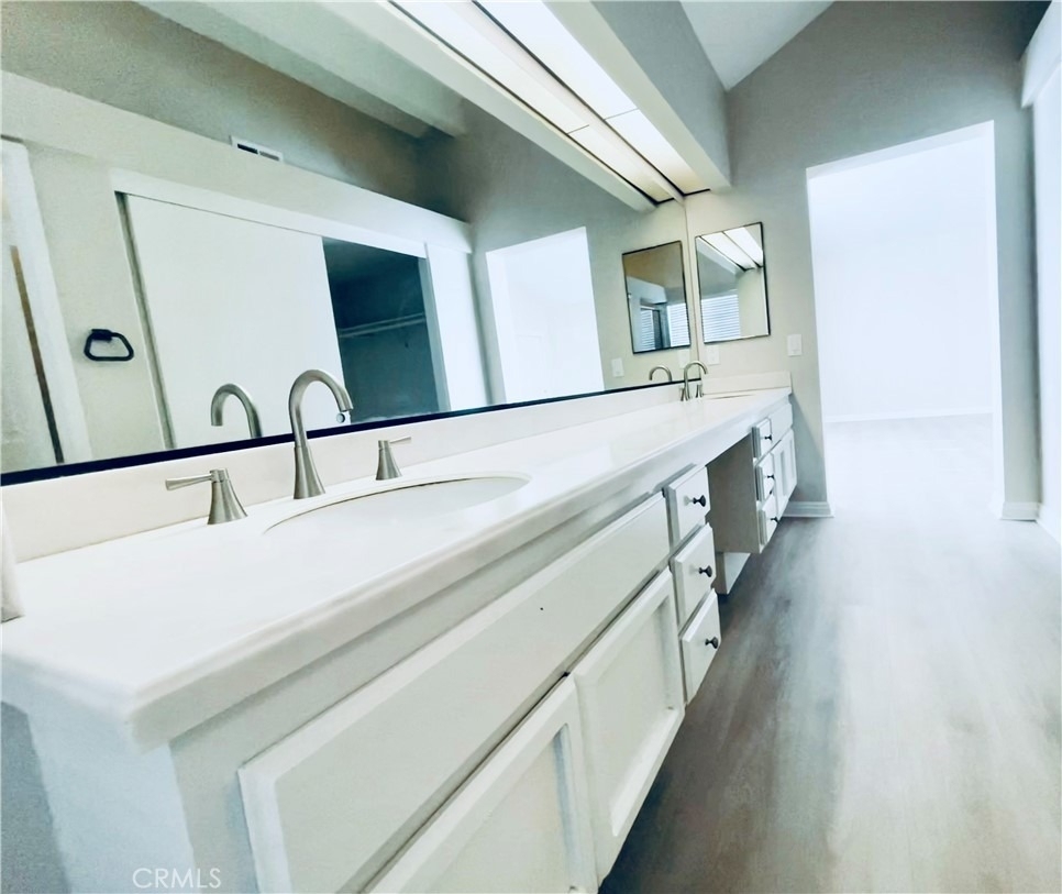 8 Davis - Photo 9