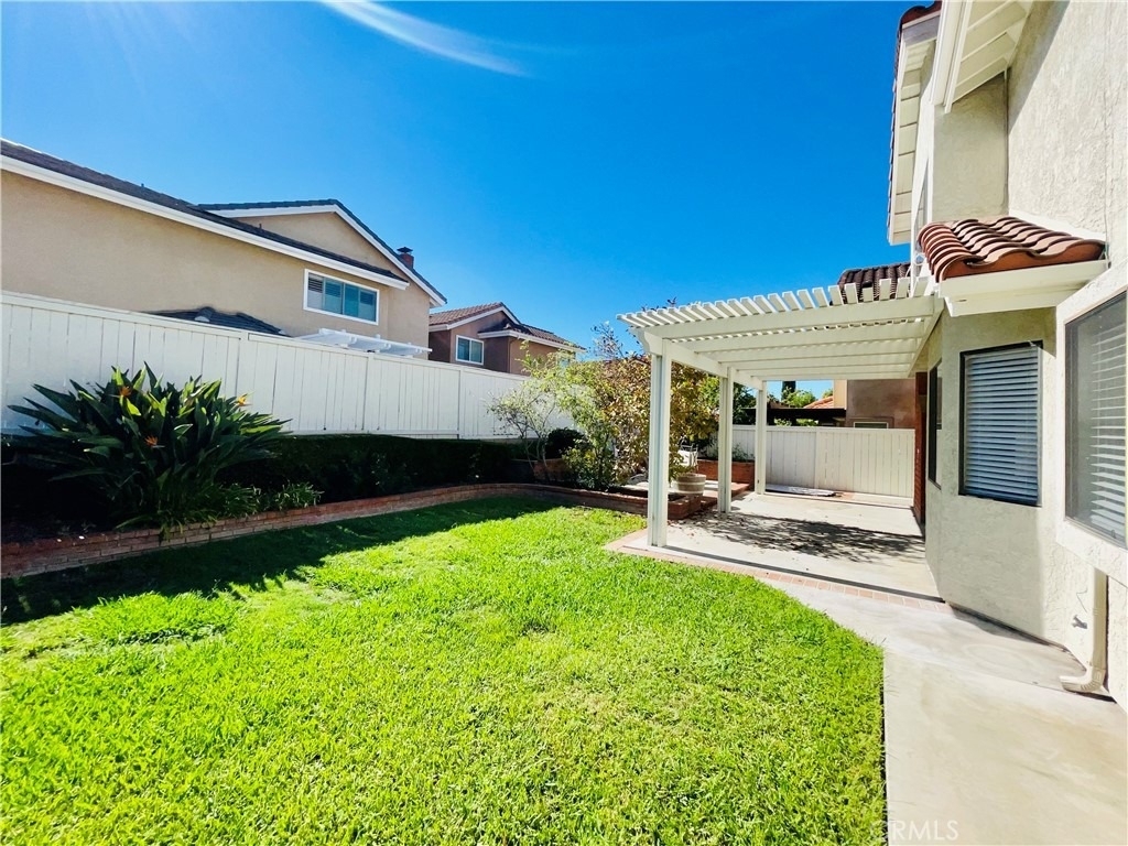 8 Davis - Photo 13