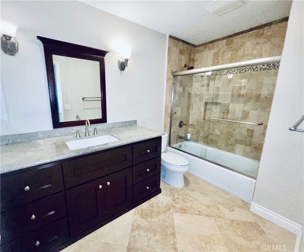 8 Davis - Photo 12