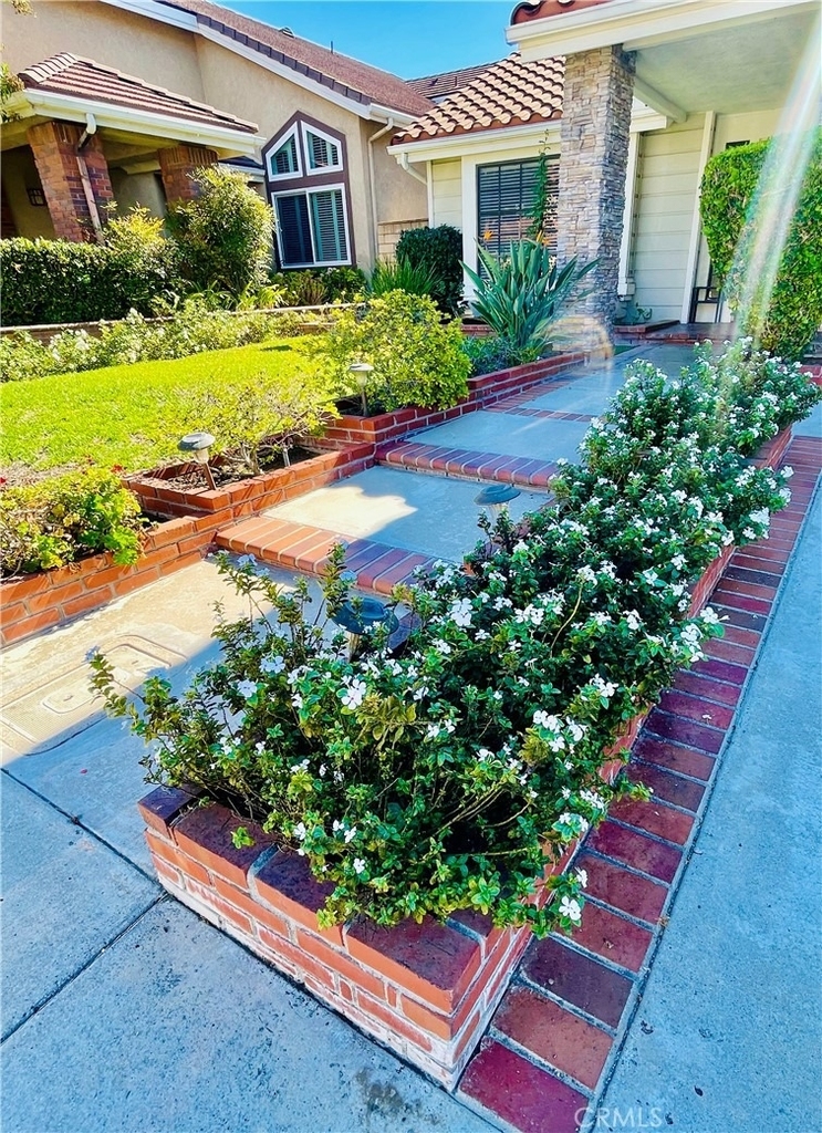 8 Davis - Photo 15
