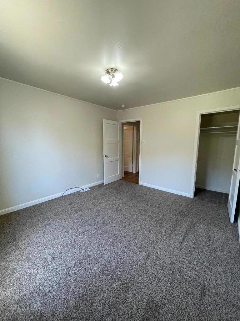 627 Midway Avenue - Photo 14