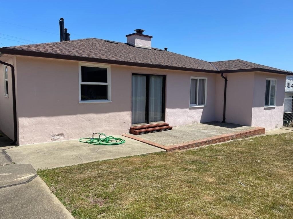 627 Midway Avenue - Photo 1