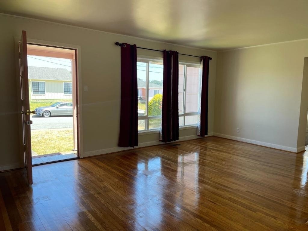 627 Midway Avenue - Photo 4