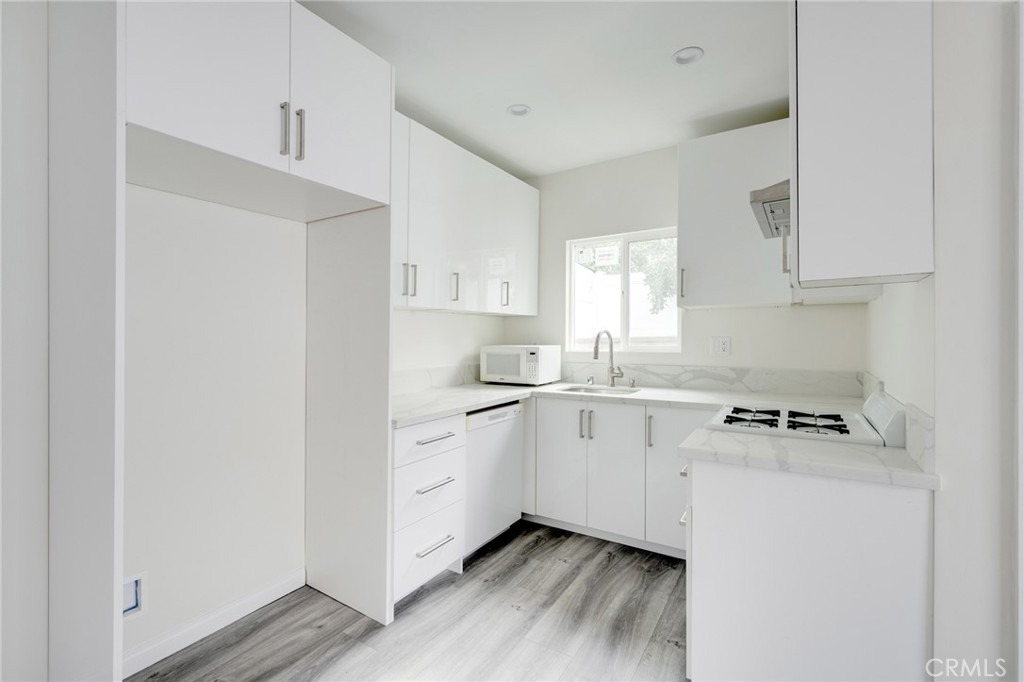 11058 Lemay Street - Photo 4
