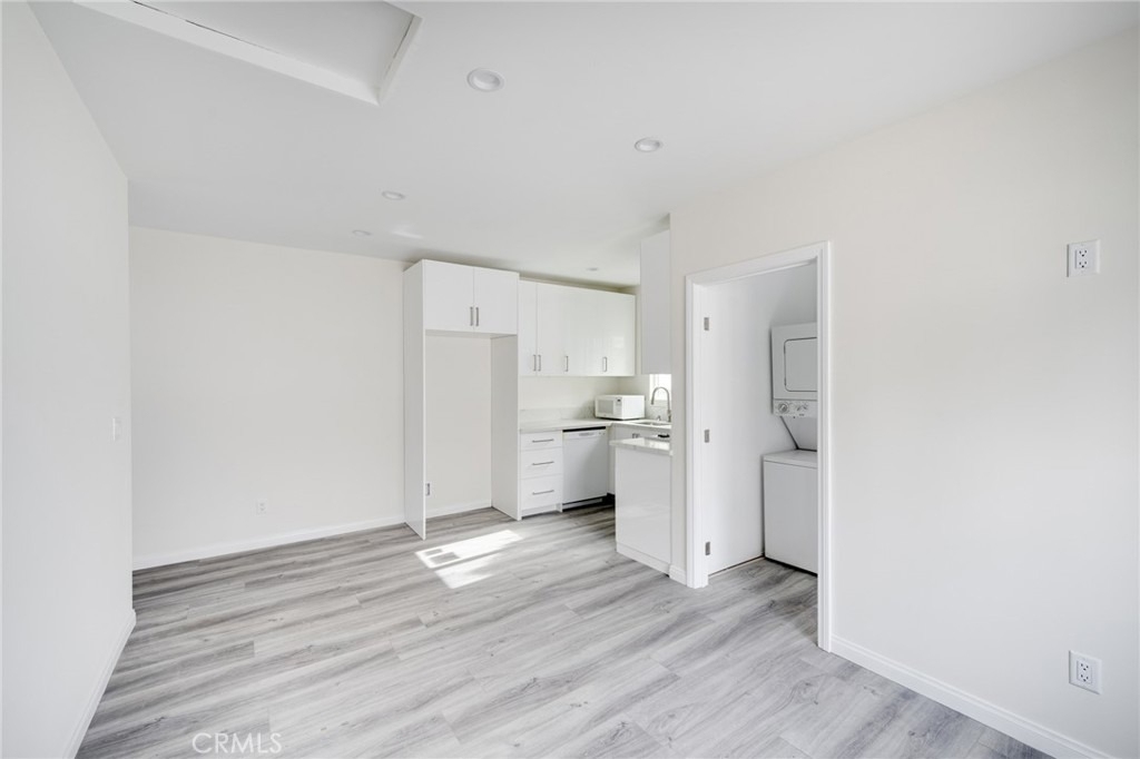 11058 Lemay Street - Photo 3