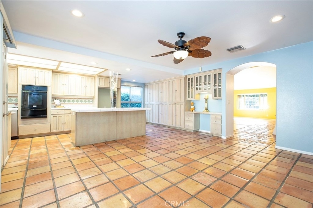 18119 Calvert Street - Photo 12