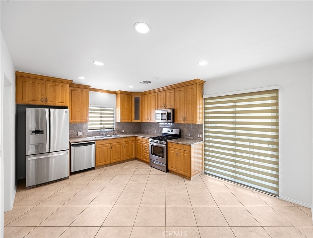 826 E Olive Avenue - Photo 7