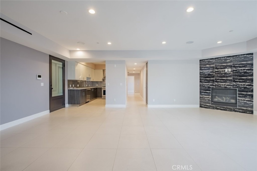 1941 Waltonia Drive - Photo 12