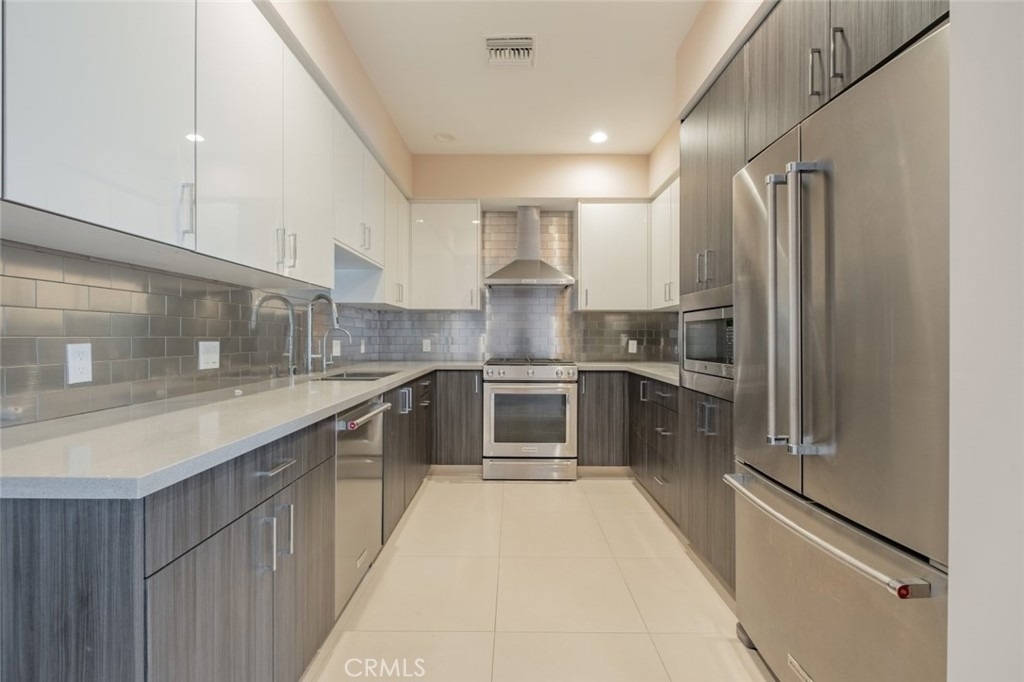 1941 Waltonia Drive - Photo 18