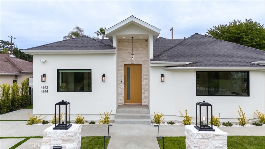 4844 Biloxi Avenue - Photo 2