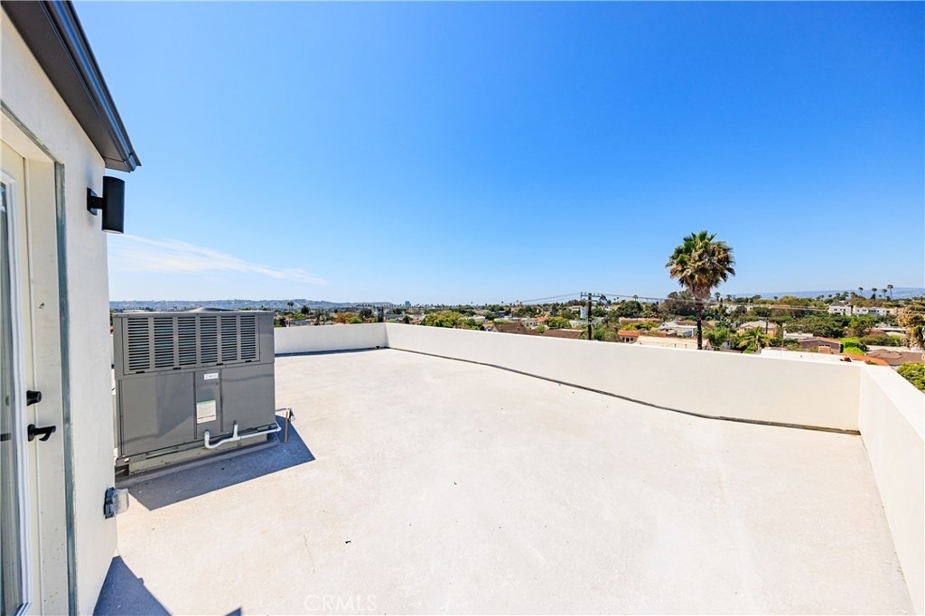 1261 S Longwood Avenue - Photo 11