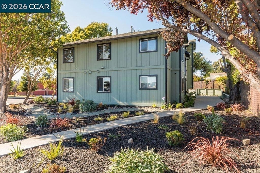 4800 Bayview Ave - Photo 1