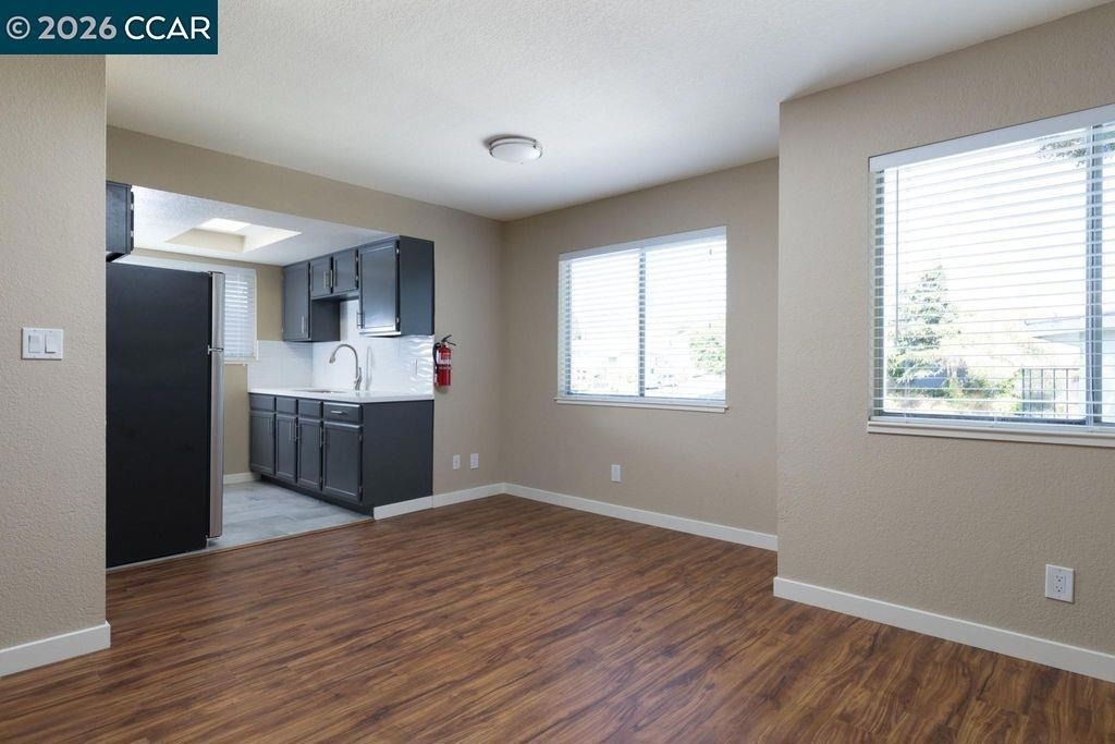 4800 Bayview Ave - Photo 8