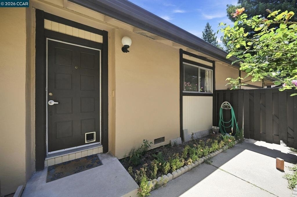 1738 Candelero Ct - Photo 1