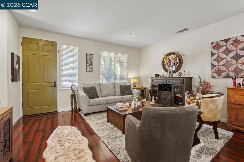 390 Black Rock St - Photo 2