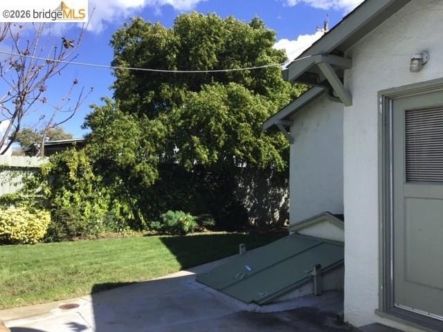322 W 9th St - Photo 1