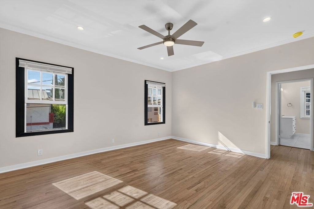 215 S Gale Drive - Photo 16