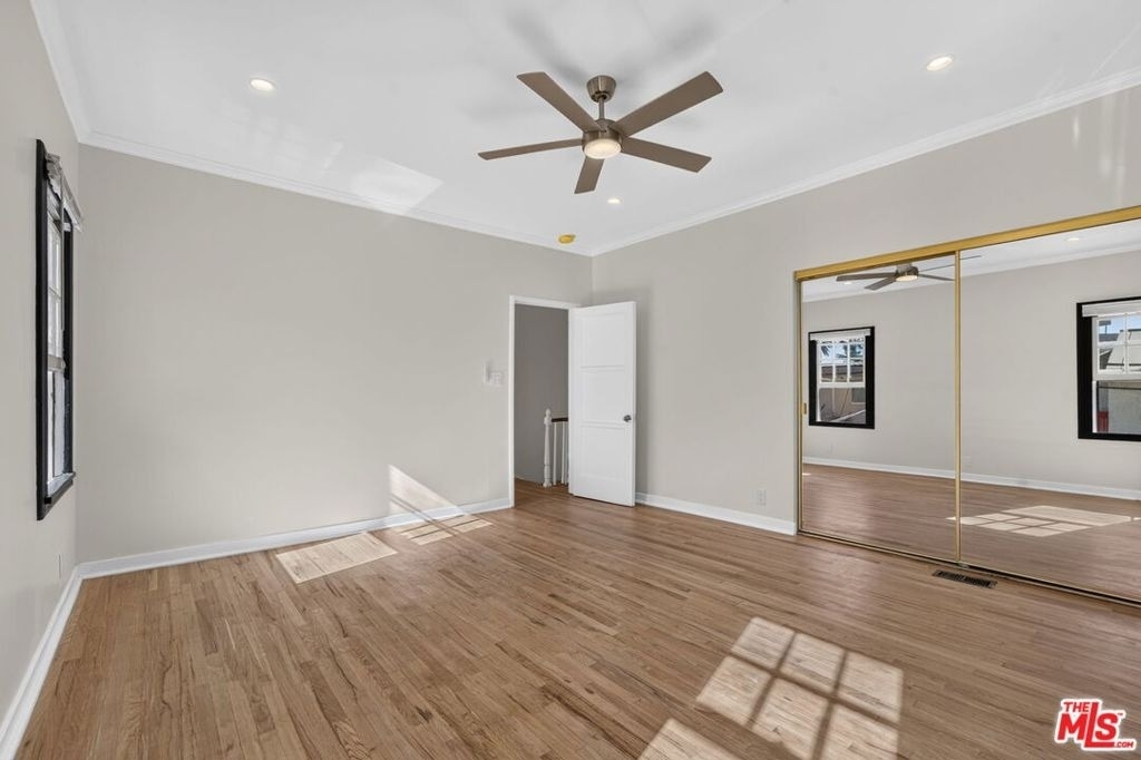215 S Gale Drive - Photo 15