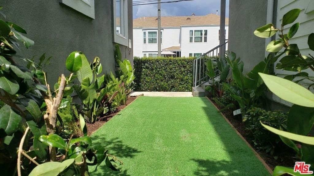 4870 St. Elmo Street - Photo 0