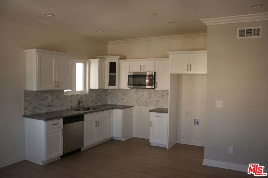 4870 St. Elmo Street - Photo 5