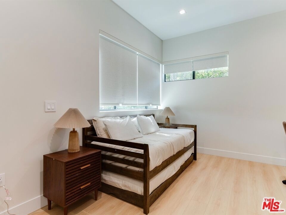 5929 Hesperia Avenue - Photo 25