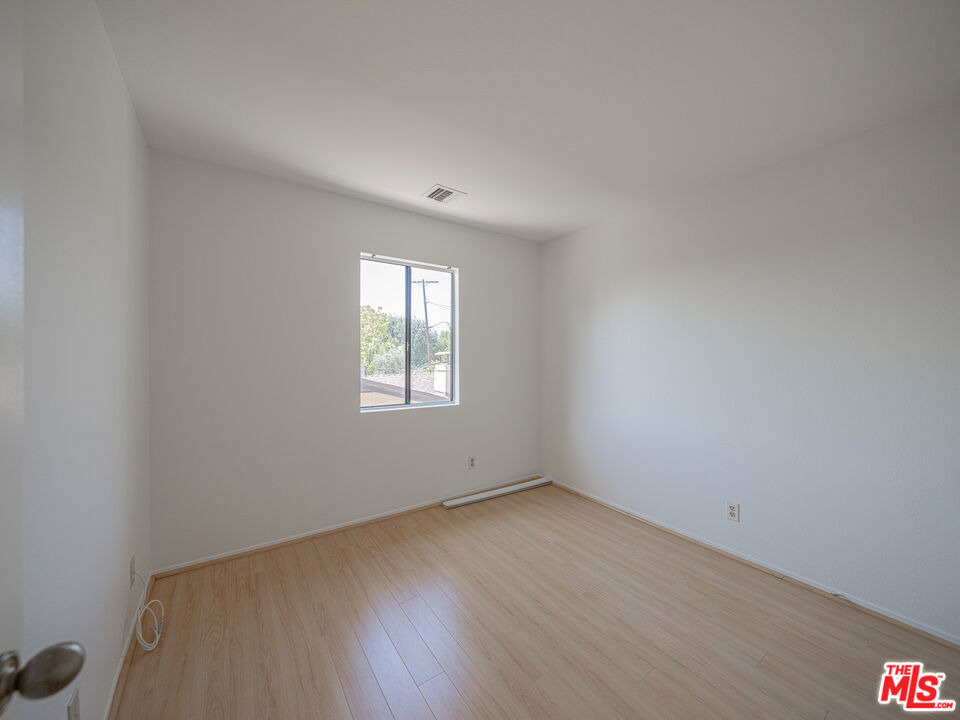 1246 E Lexington Drive - Photo 19