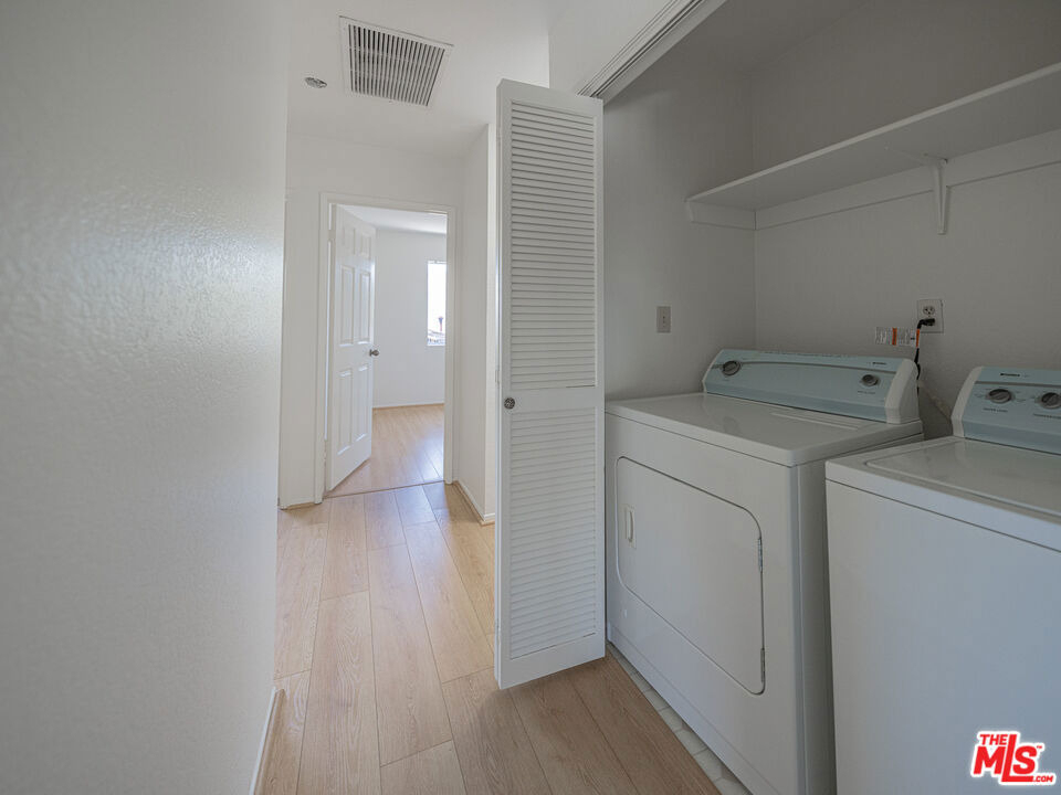 1246 E Lexington Drive - Photo 13