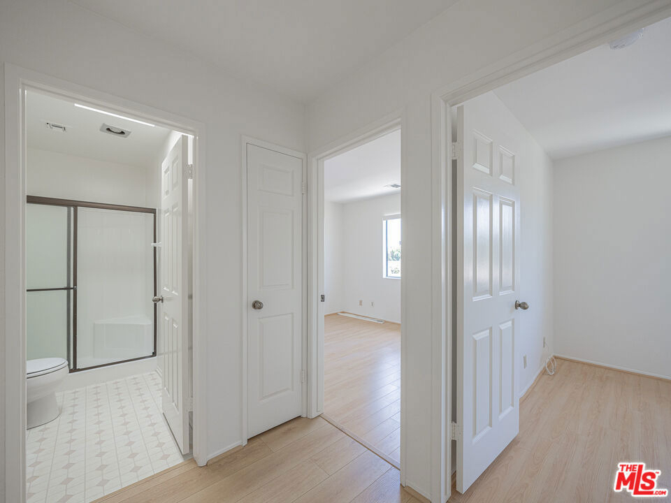 1246 E Lexington Drive - Photo 22