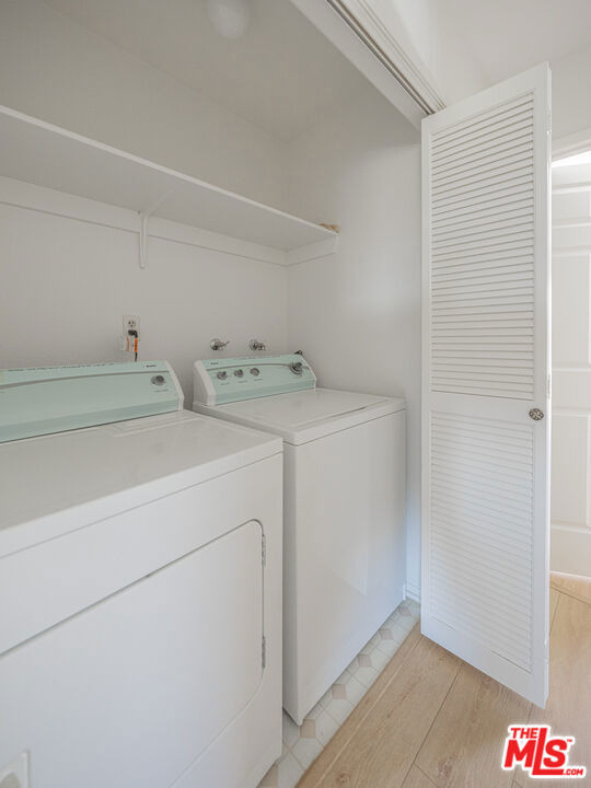 1246 E Lexington Drive - Photo 12