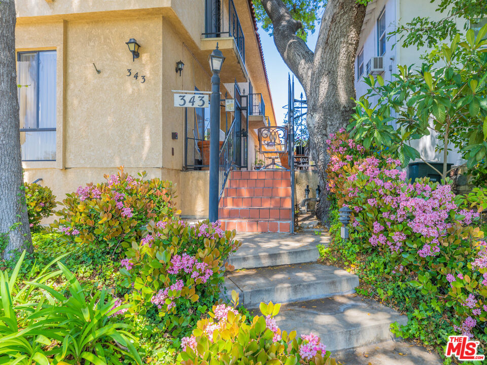 1246 E Lexington Drive - Photo 25