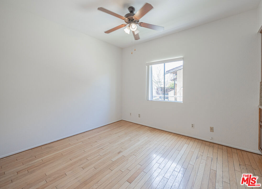 1246 E Lexington Drive - Photo 7